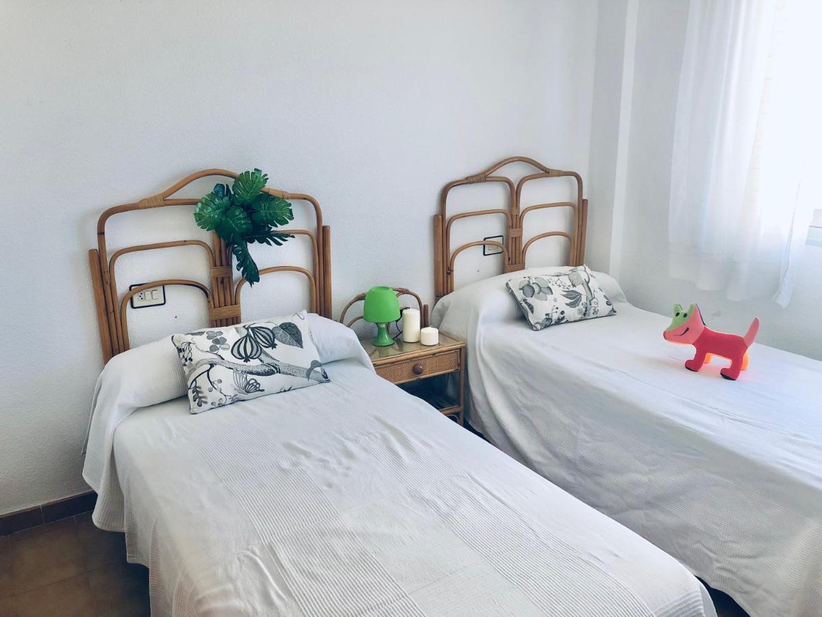 Primera Linea De Playa Ancora Apartment *